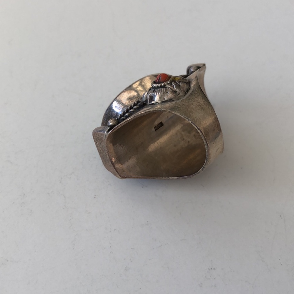 Vintage silver and turquoise oval and coral ring - Picture 6 of 16
